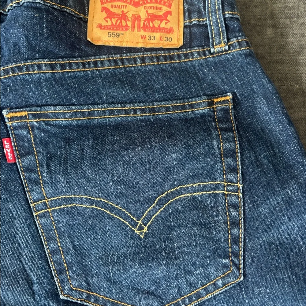 Men’s Levi 559 Classic Blue Denim Jeans, 33x30 - Picture 3 of 4